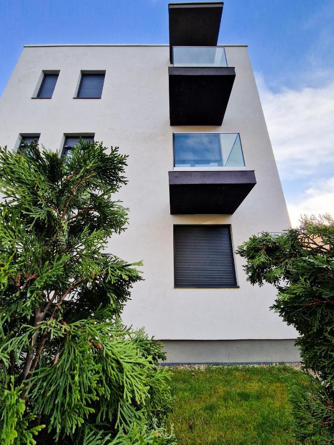 Mirvana Apartments Legacy Residence Тімішоара Екстер'єр фото