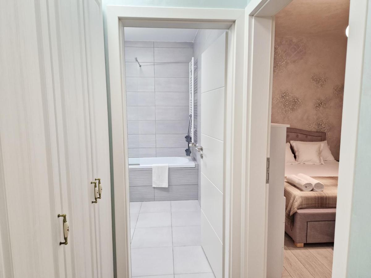Mirvana Apartments Legacy Residence Тімішоара Екстер'єр фото