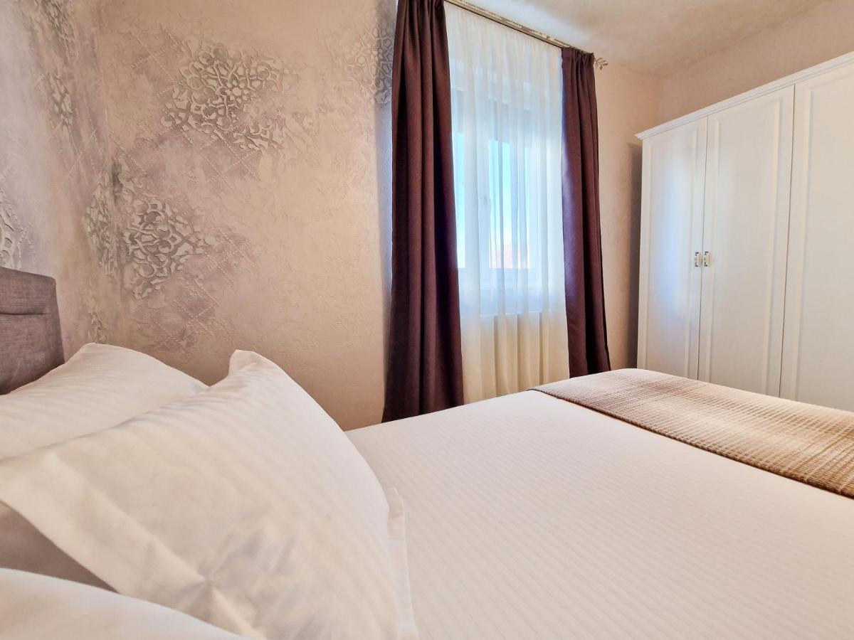 Mirvana Apartments Legacy Residence Тімішоара Екстер'єр фото